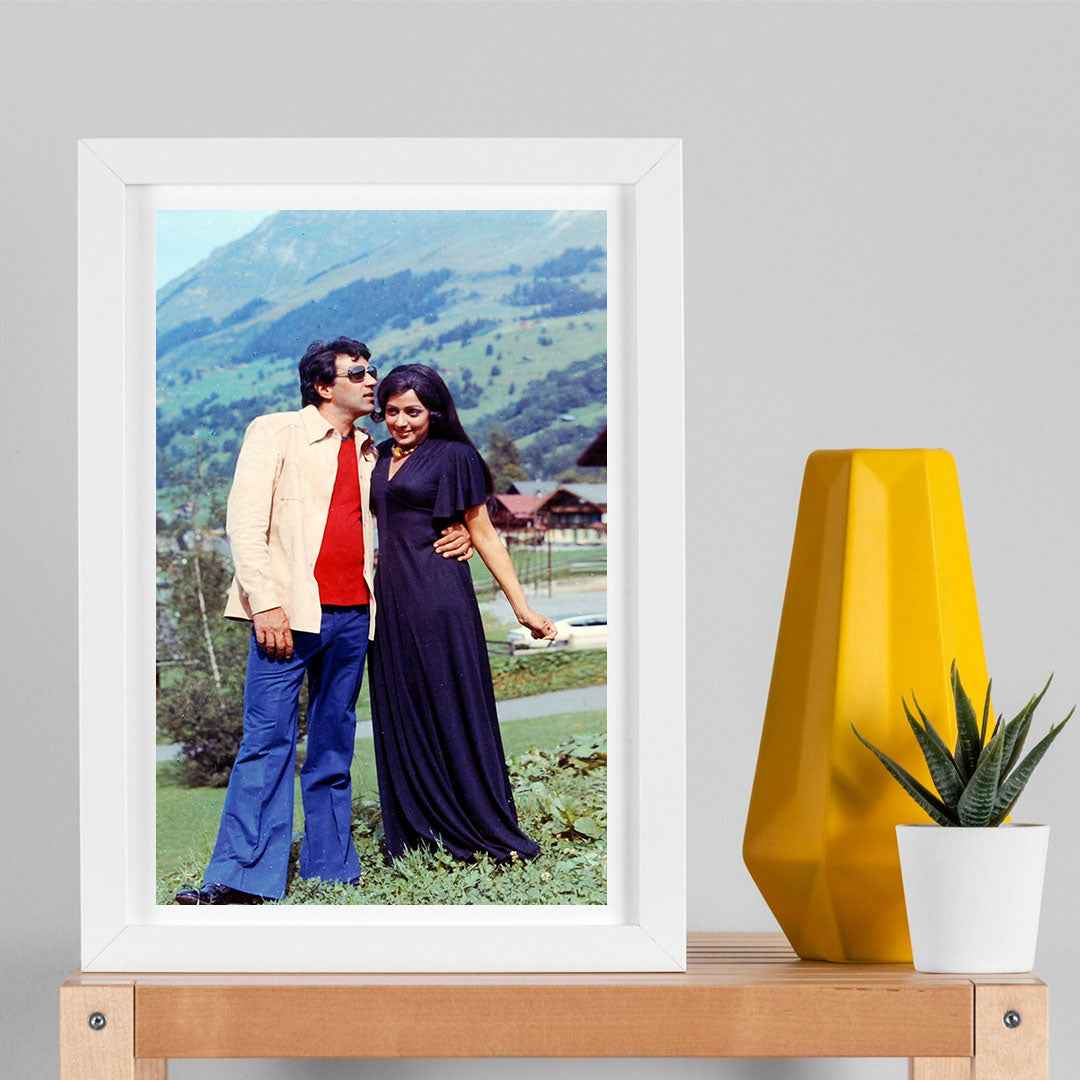 Hema Malini and Dharmendra in a romantic Portrait- still from the movie “CHARAS” Personal Bollywood Photography of renowned cinematographer, Shri Prem Sagar